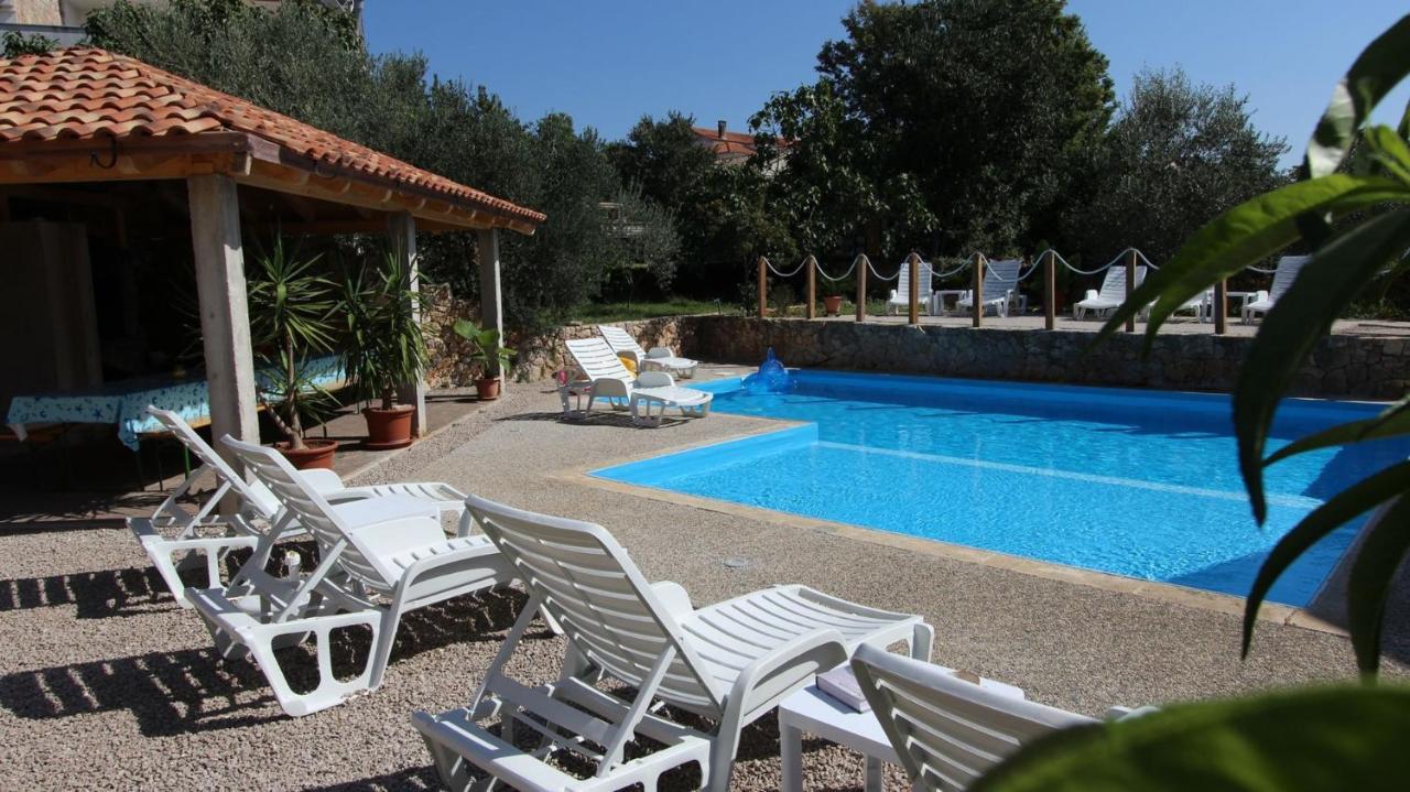 Apartments Kirincic Sveti Vid-Miholjice Экстерьер фото