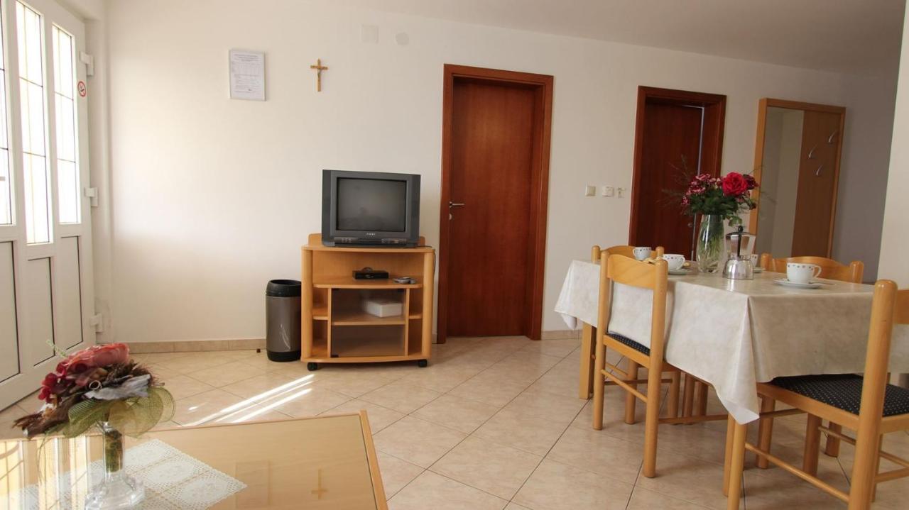 Apartments Kirincic Sveti Vid-Miholjice Экстерьер фото