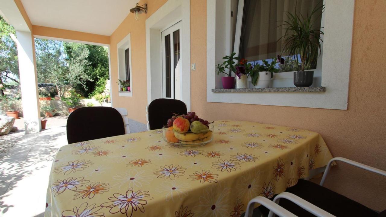 Apartments Kirincic Sveti Vid-Miholjice Экстерьер фото