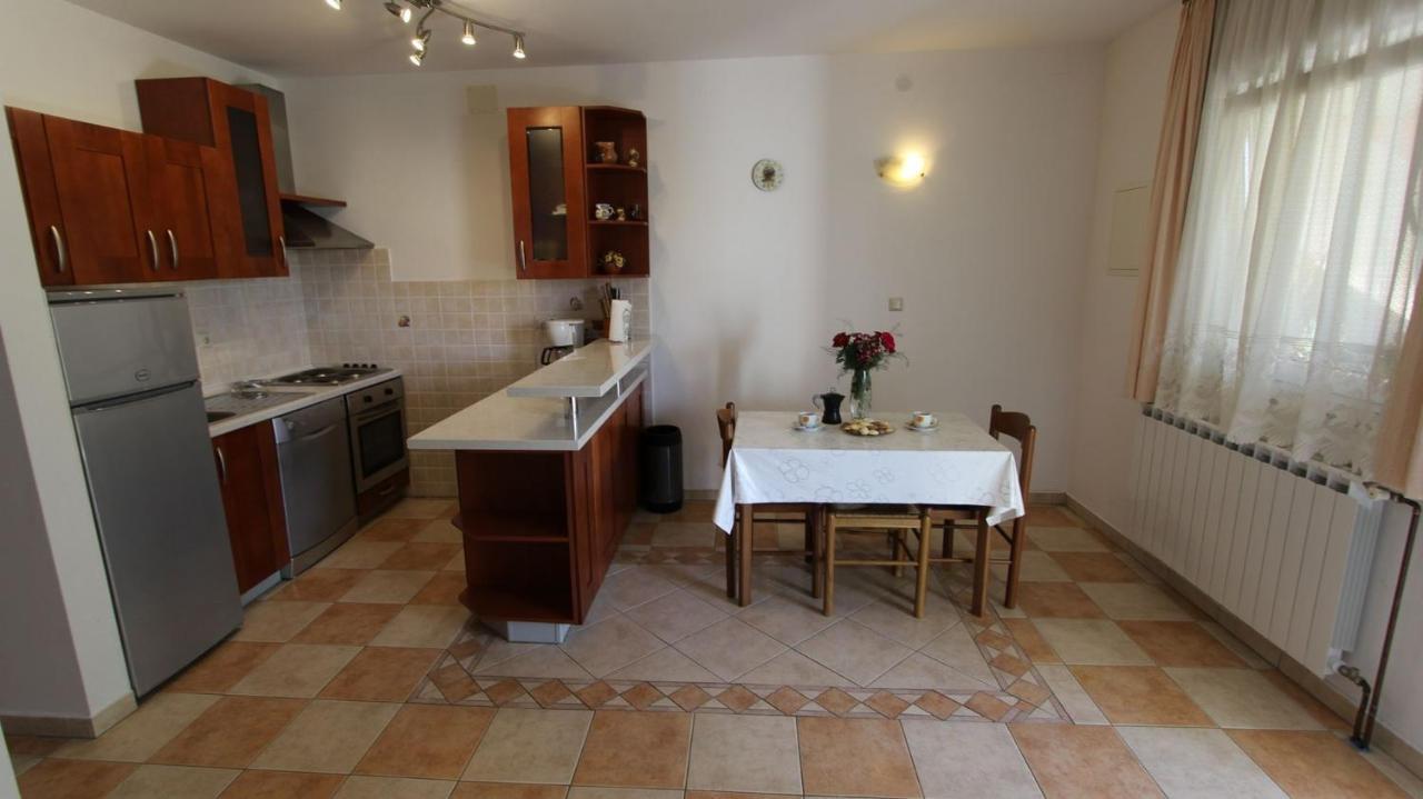 Apartments Kirincic Sveti Vid-Miholjice Экстерьер фото