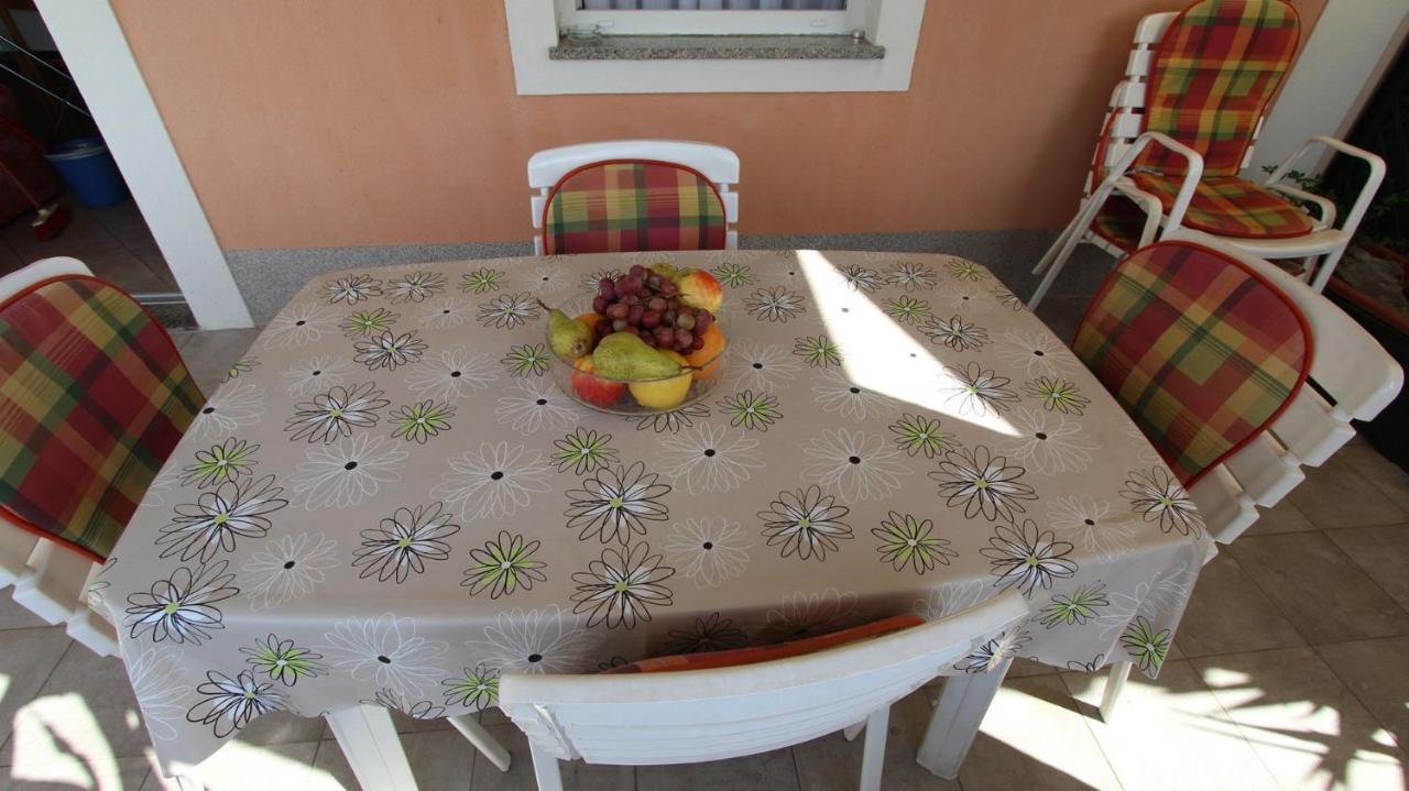 Apartments Kirincic Sveti Vid-Miholjice Экстерьер фото